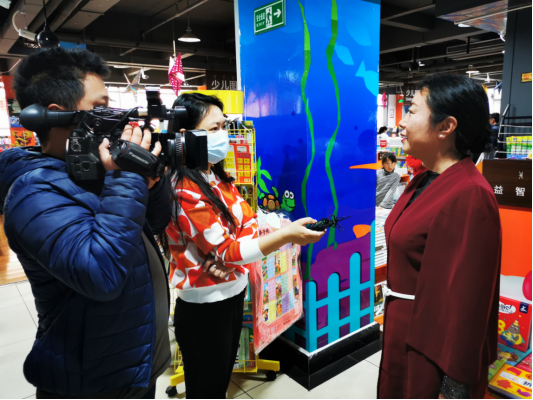 “弘揚雷鋒精神争做時代新人”——西昌書城舉行向(xiàng)雷鋒同志學(xué)習誦讀活動(圖2) 微信圖片_20220310151251.png