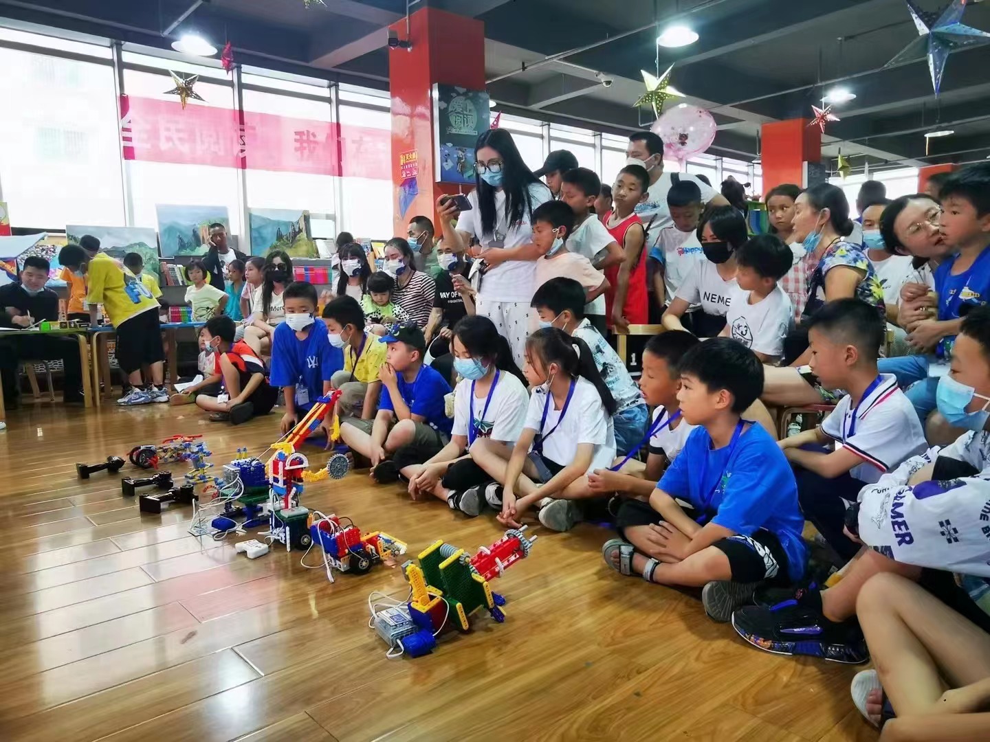 涼山州新華書店有限責任公司西昌市分公司西昌書城舉辦首屆“新華杯”魔方比賽 (圖3) 444.jpg